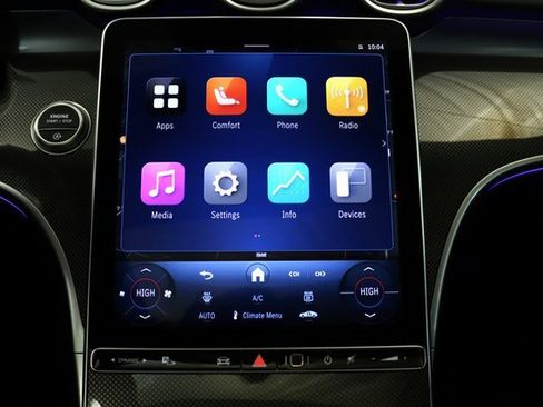 Used 2025 Mercedes-Benz C 300 4MATIC Sedan image 8