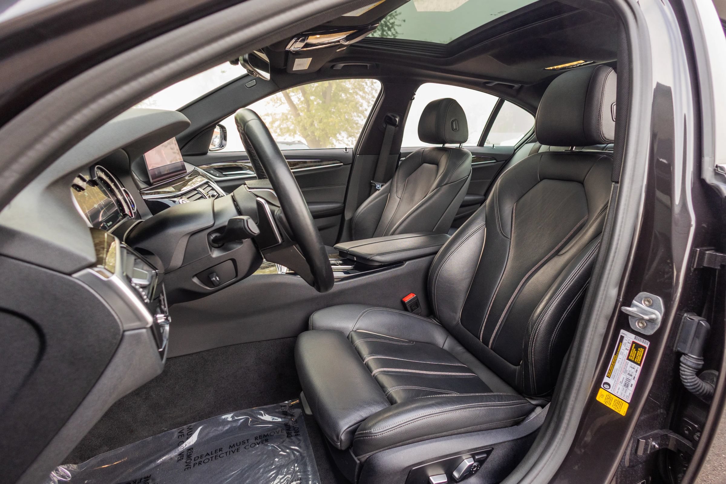 Used 2019 BMW 540i w/ Premium Package RWD image 13