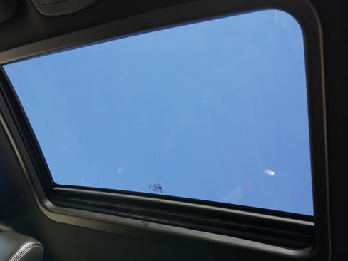 Used 2011 Cadillac CTS Premium image 19