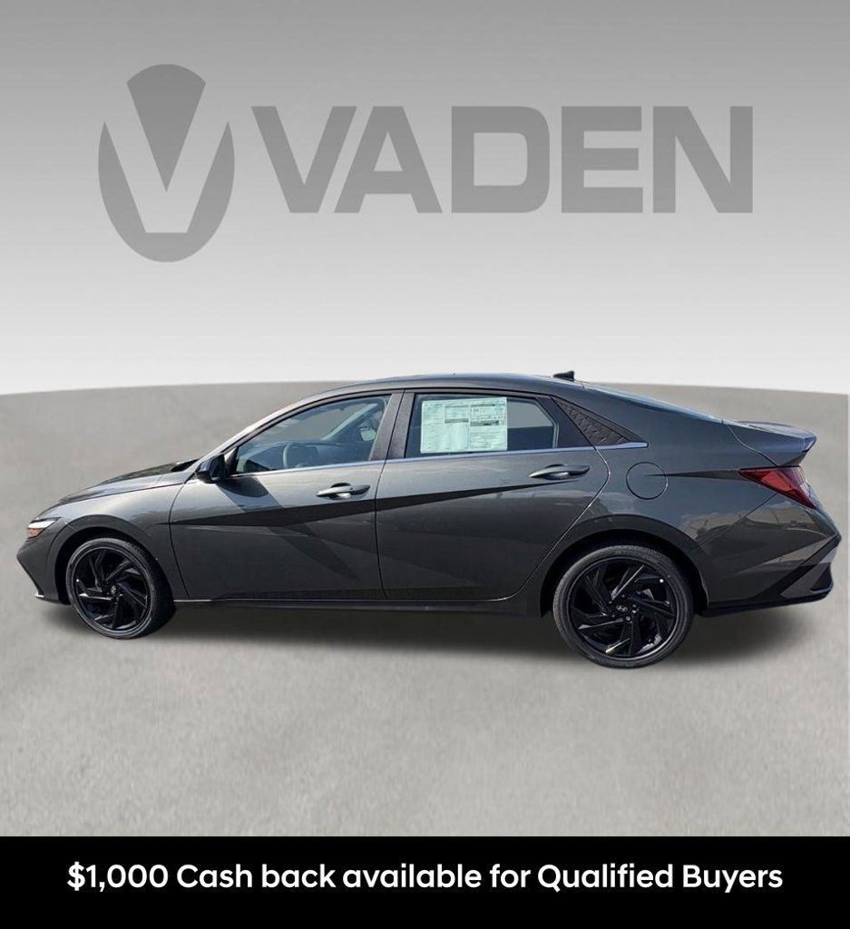 New 2026 Hyundai Elantra SEL Sport Premium FWD image 2