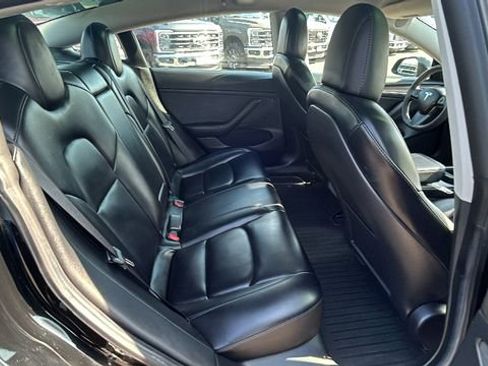 Used 2021 Tesla Model 3 Standard Range Plus RWD image 13