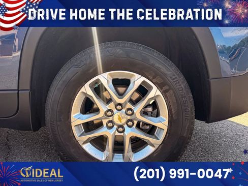 Used 2022 Chevrolet Traverse LS FWD image 36