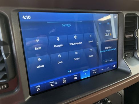 Used 2024 Ford Bronco Outer Banks AWD/4WD image 25