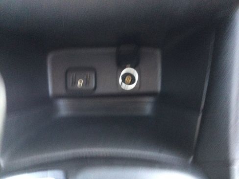 Used 2018 Chevrolet Equinox LT w/ Sun & Infotainment Package image 34