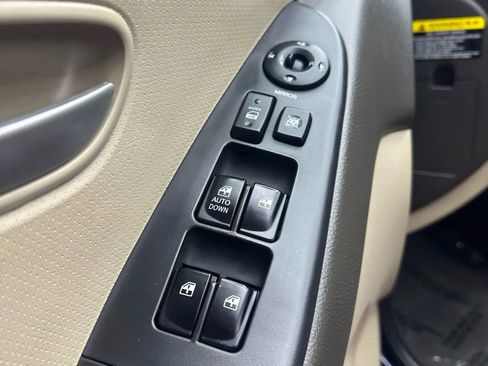 Used 2009 Hyundai Elantra GLS image 10