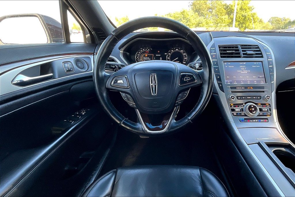 Used 2020 Lincoln MKZ Reserve w/ Elements Package FWD image 7