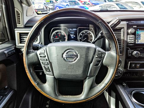 Used 2016 Nissan Titan Platinum Reserve image 20