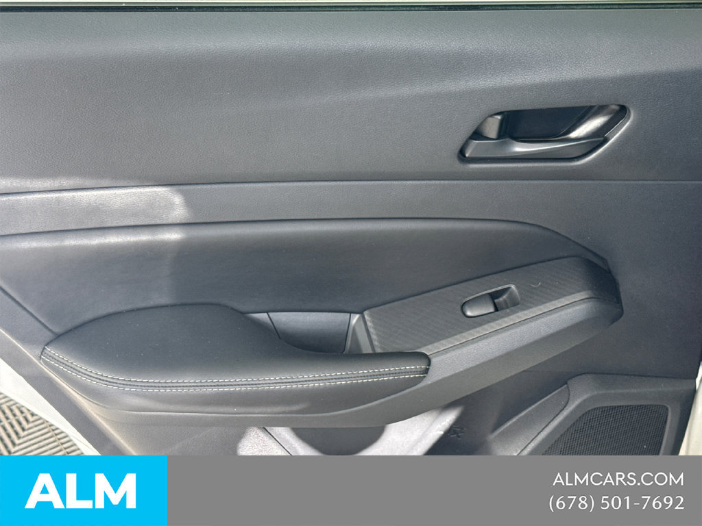 Used 2025 Nissan Altima 2.5 SV FWD image 23