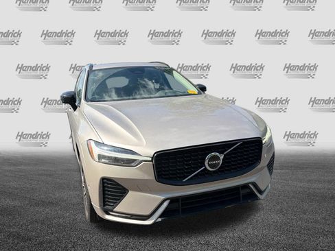 Used 2024 Volvo XC60 B5 Plus w/ Protection Package Premier AWD/4WD image 3
