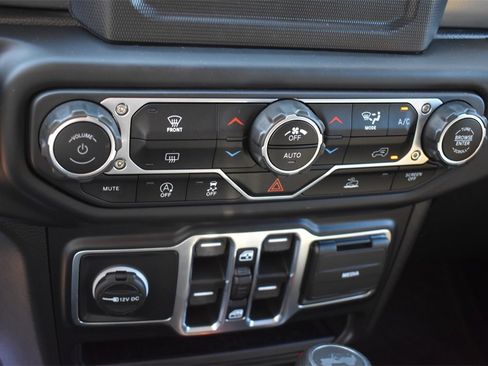 Used 2021 Jeep Wrangler Unlimited Sport image 28