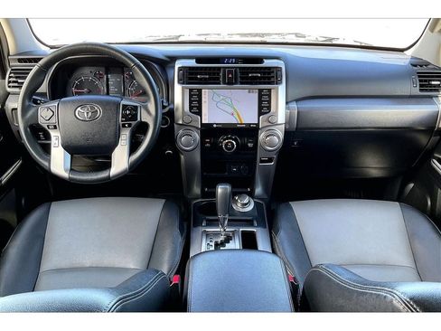 Used 2020 Toyota 4Runner SR5 Premium w/ Moonroof Package AWD/4WD image 16