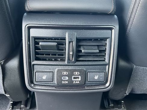 Certified 2025 Subaru Forester Touring AWD/4WD image 40