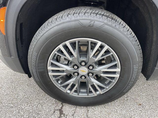 Used 2025 Chevrolet Traverse LT w/ Driver Confidence Package FWD image 10