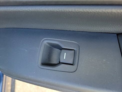 Used 2023 Honda CR-V LX image 12