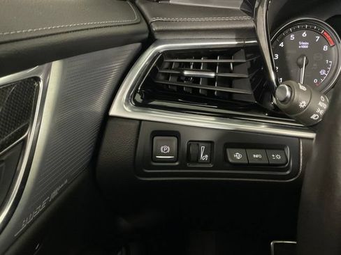 Used 2024 Cadillac XT6 Sport w/ Technology Package AWD/4WD image 20