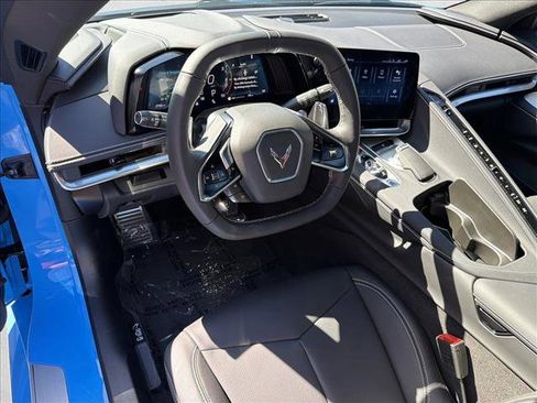 Used 2024 Chevrolet Corvette Stingray Convertible image 14