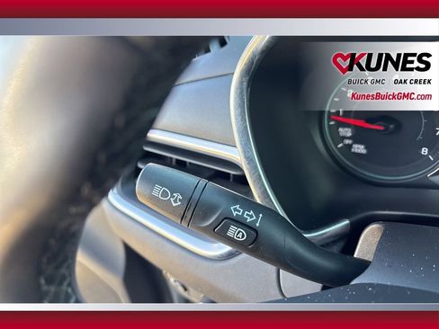 Used 2024 Chevrolet Equinox LT image 14