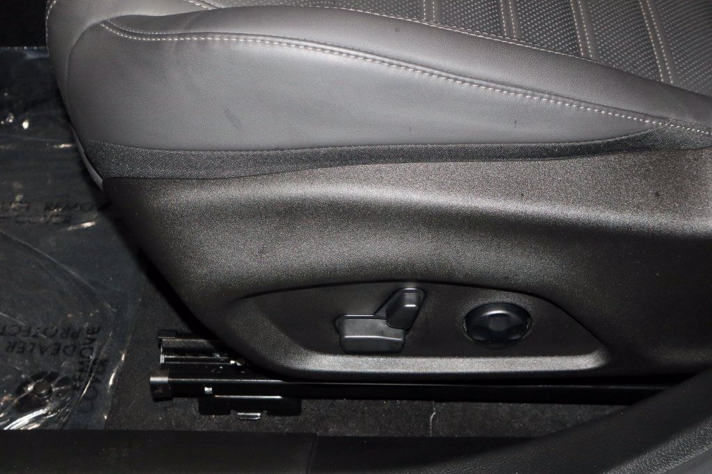 Used 2024 Dodge Hornet GT AWD/4WD image 25
