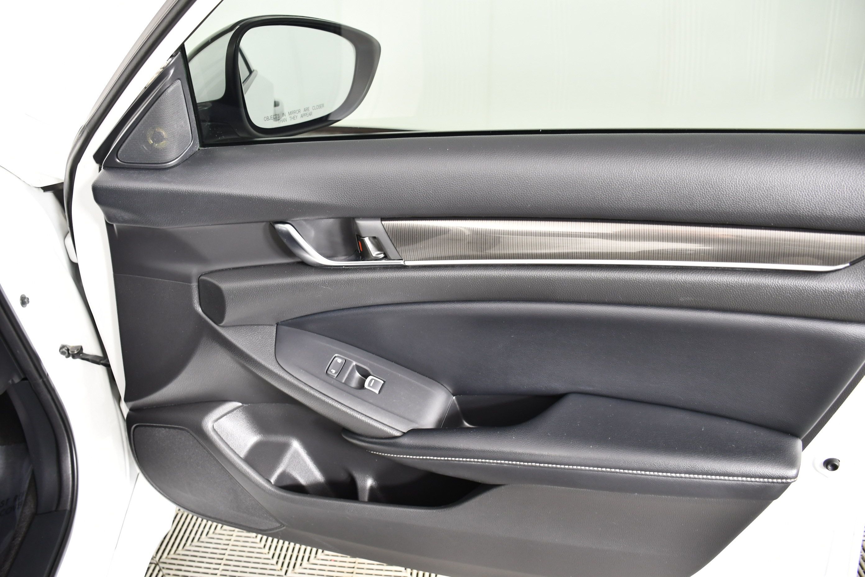 Used 2018 Honda Accord Sport image 36