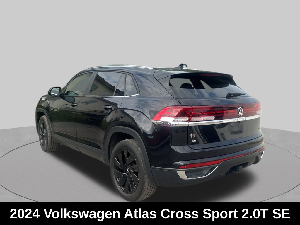 Used 2024 Volkswagen Atlas Cross Sport SE w/ Panoramic Sunroof Package AWD/4WD image 3
