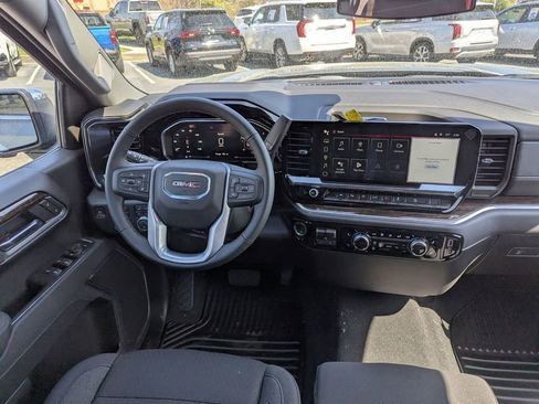 New 2026 GMC Sierra 1500 SLE w/ X31 Off-Road Package AWD/4WD image 9