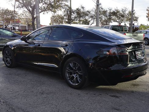 Used 2021 Tesla Model S Plaid image 11