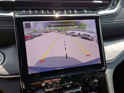 Used 2024 Jeep Grand Cherokee Limited 4xe AWD/4WD image 19