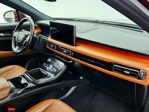 Used 2022 Lincoln Nautilus Reserve w/ Luxury Package image 26