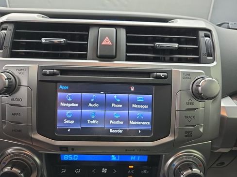 Used 2016 Toyota 4Runner Limited image 33