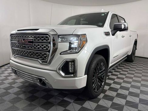 Used 2019 GMC Sierra 1500 Denali w/ Technology Package image 3