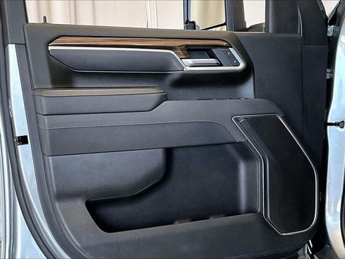 Used 2025 Chevrolet Silverado 3500 LT w/ Safety Package AWD/4WD image 25