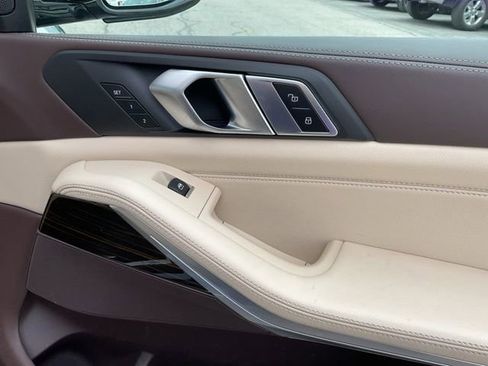Used 2019 BMW X5 xDrive40i w/ Convenience Package AWD/4WD image 24