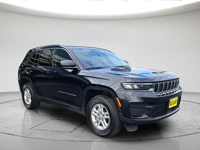 Used 2023 Jeep Grand Cherokee Laredo