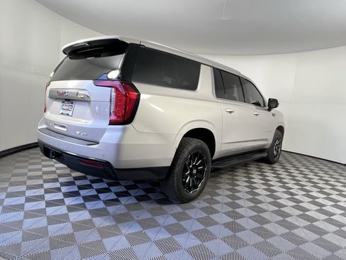 Used 2022 GMC Yukon XL SLE w/ Max Trailering Package image 6