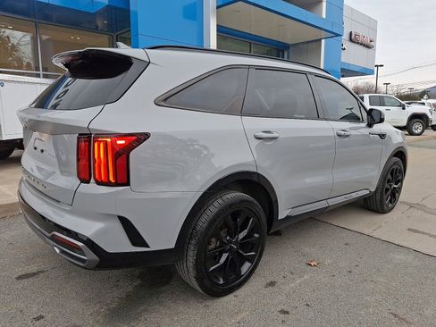Used 2022 Kia Sorento SX image 6