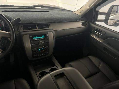Used 2013 Chevrolet Silverado 3500 LTZ w/ LTZ Plus Package AWD/4WD image 33