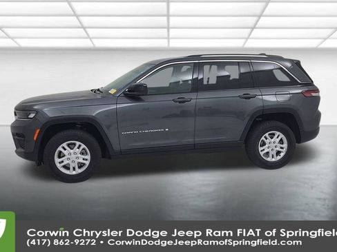 Certified 2023 Jeep Grand Cherokee Laredo image 8