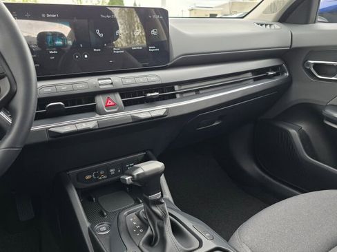 Used 2025 Kia K4 EX FWD image 35