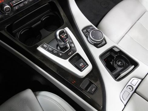 Used 2016 BMW M6 Convertible image 17