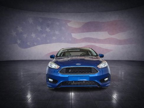 Used 2018 Ford Focus SE w/ SE Appearance Package FWD image 8