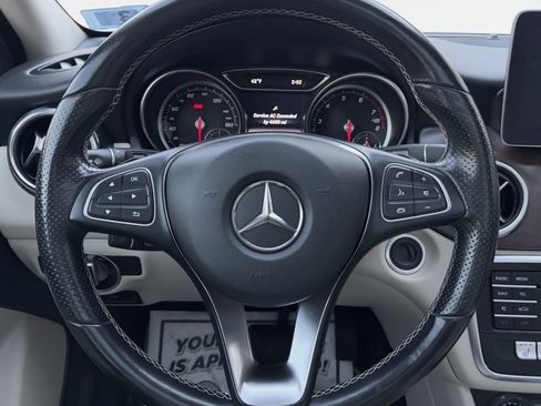 Used 2019 Mercedes-Benz GLA 250 GLA 250 image 18