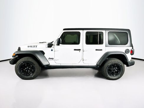 Used 2023 Jeep Wrangler Unlimited w/ 8.4" Radio Group AWD/4WD image 4