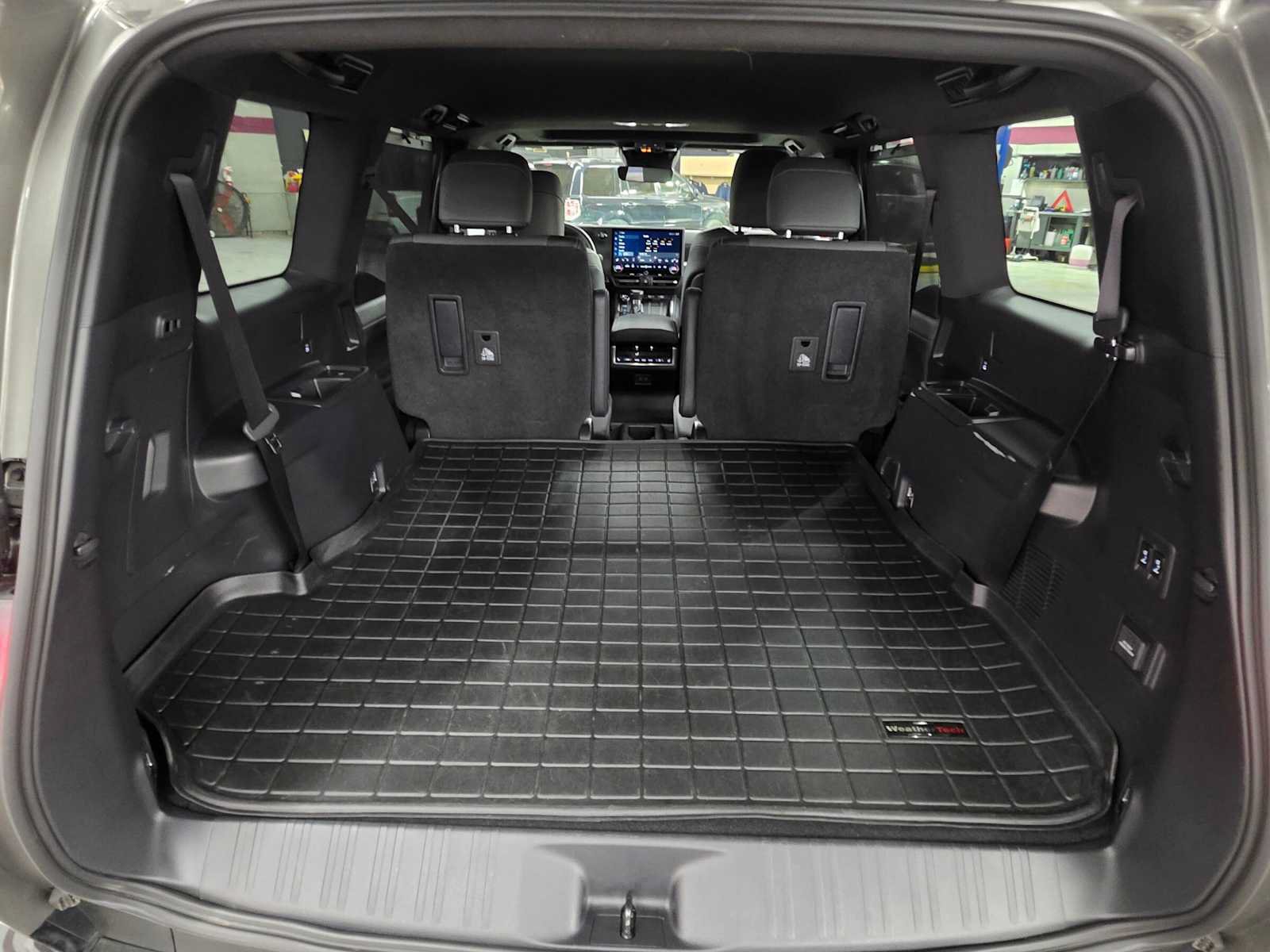 Used 2024 Lexus GX 550 w/ Cold Area Package AWD/4WD image 15