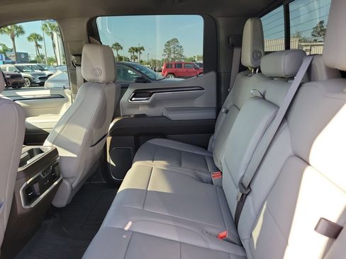 Used 2024 GMC Sierra 1500 SLT w/ SLT Premium Plus Package image 29