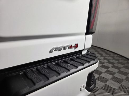 Used 2025 GMC Sierra 2500 AT4 AWD/4WD image 27