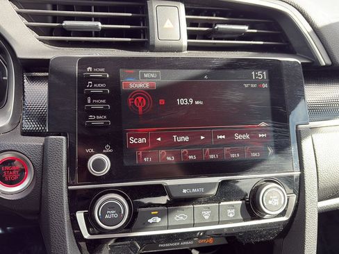 Used 2019 Honda Civic Sport image 9