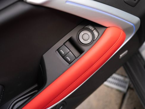 Used 2019 Chevrolet Camaro SS image 11