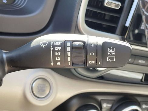 New 2026 Hyundai Venue SEL FWD image 23
