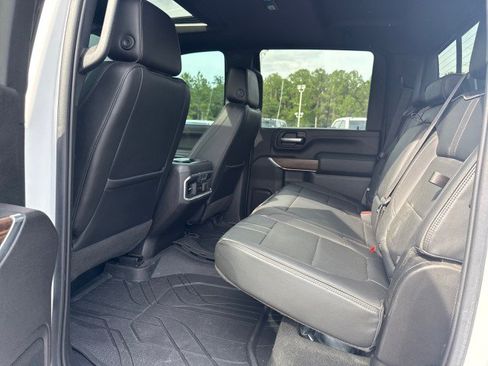 Used 2023 Chevrolet Silverado 2500 High Country w/ LPO, Hitch Package AWD/4WD image 16