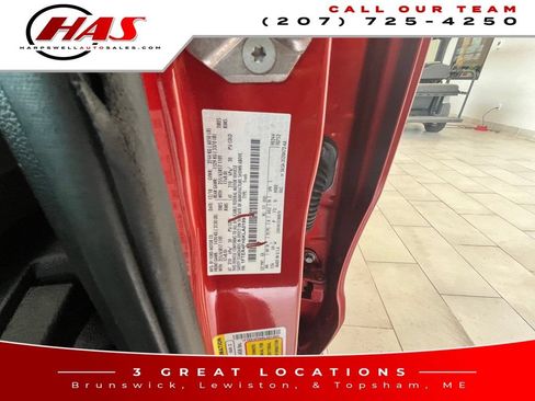Used 2019 Ford Ranger XLT w/ Equipment Group 302A Luxury AWD/4WD image 18